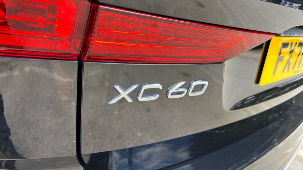 Used Volvo XC60 2021 for sale - 76044439: Photo 36