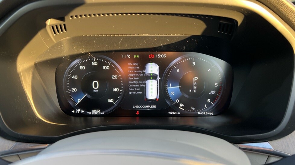 Used Volvo XC60 2017 for sale - 76731459: Photo 11