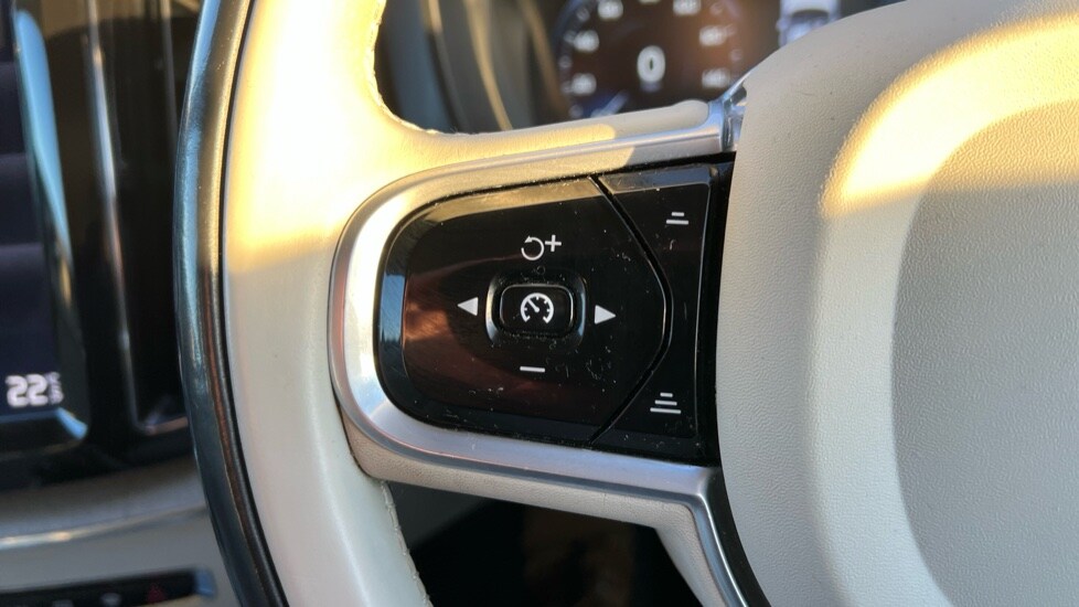 Used Volvo XC60 2017 for sale - 76731459: Photo 18