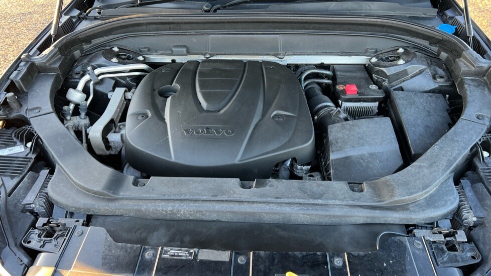 Used Volvo XC60 2017 for sale - 76731459: Photo 23