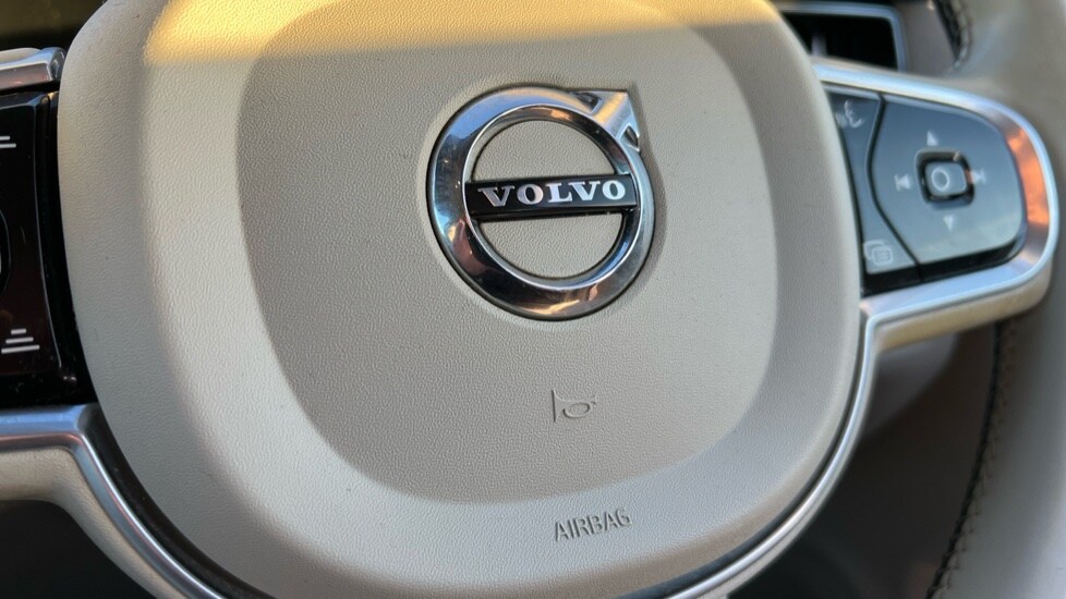 Used Volvo XC60 2017 for sale - 76731459: Photo 52