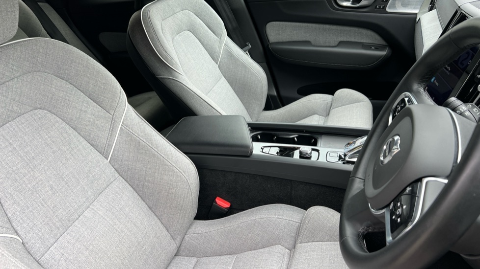 Used Volvo XC60 2023 for sale - 75992847: Photo 21