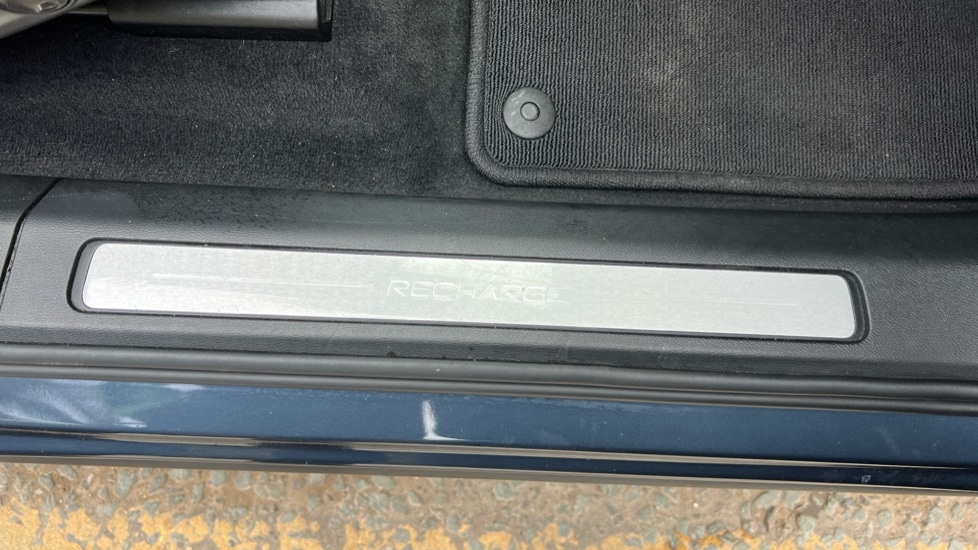 Used Volvo XC60 2023 for sale - 75992847: Photo 45