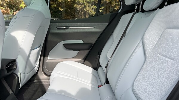 Used Volvo EX30 2025 for sale - 76261593: Photo 10