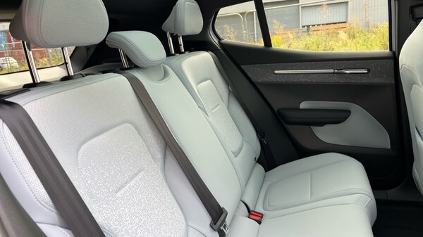 Used Volvo EX30 2025 for sale - 76261593: Photo 44