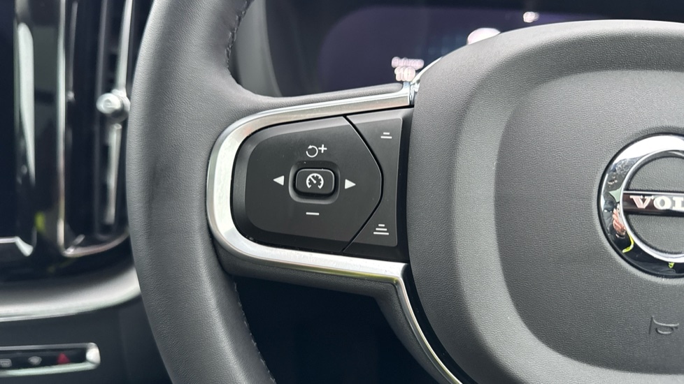 Used Volvo XC60 2022 for sale - 76874521: Photo 19