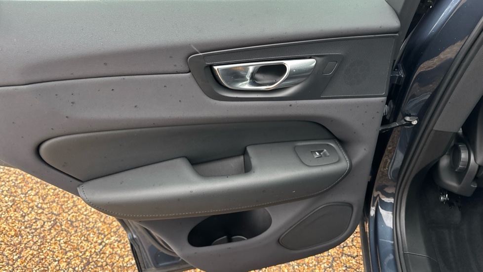 Used Volvo XC60 2022 for sale - 76874521: Photo 27