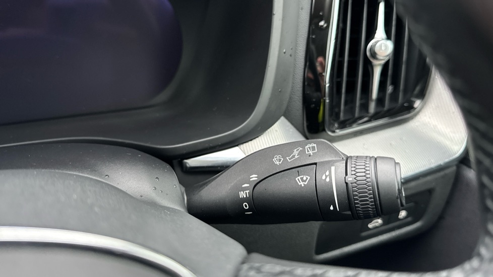 Used Volvo XC60 2022 for sale - 76874521: Photo 29