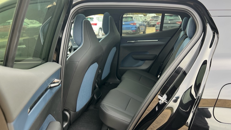 Used Volvo EX30 2025 for sale - 75967148: Photo 10