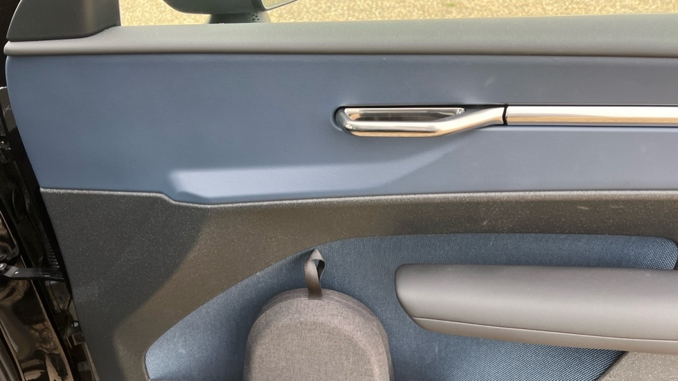 Used Volvo EX30 2025 for sale - 75967148: Photo 15