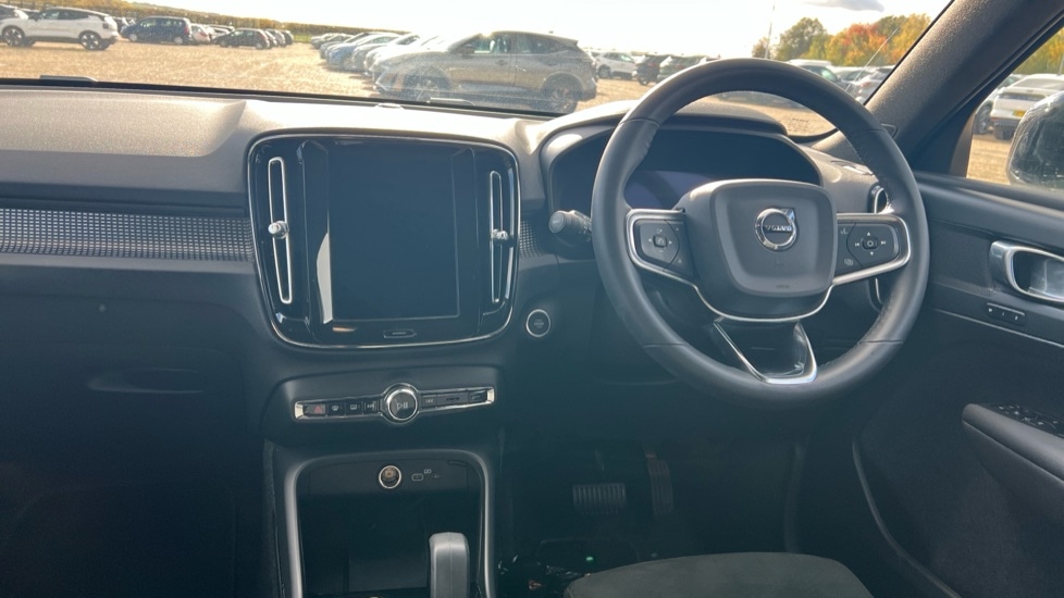 Used Volvo XC40 2025 for sale - 76332283: Photo 21