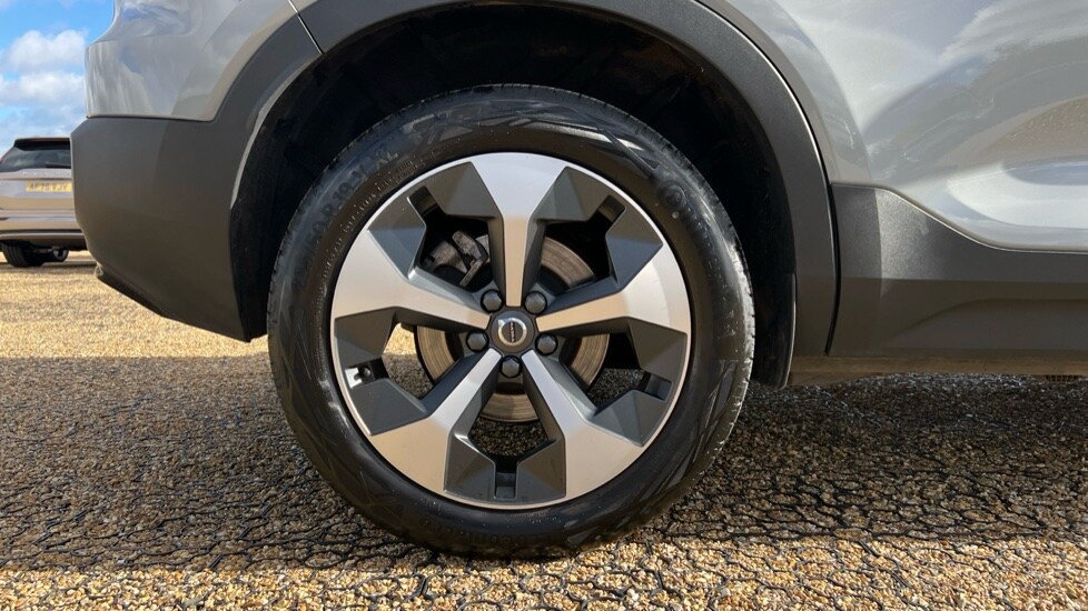Used Volvo XC40 2025 for sale - 76332283: Photo 24