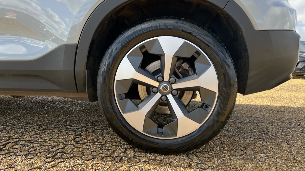 Used Volvo XC40 2025 for sale - 76332283: Photo 26