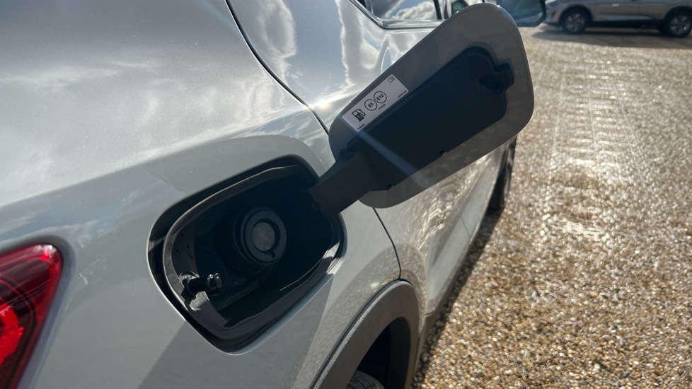 Used Volvo XC40 2025 for sale - 76332283: Photo 42