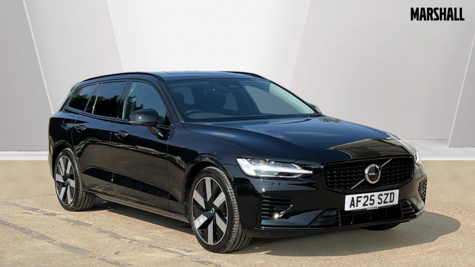Used Volvo V60 2025 for sale - 76124304: Photo 1