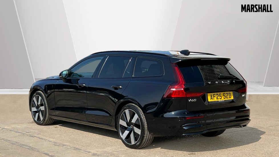 Used Volvo V60 2025 for sale - 76124304: Photo 2