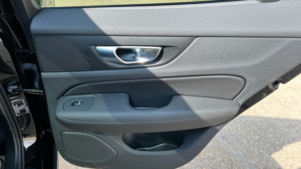 Used Volvo V60 2025 for sale - 76124304: Photo 41