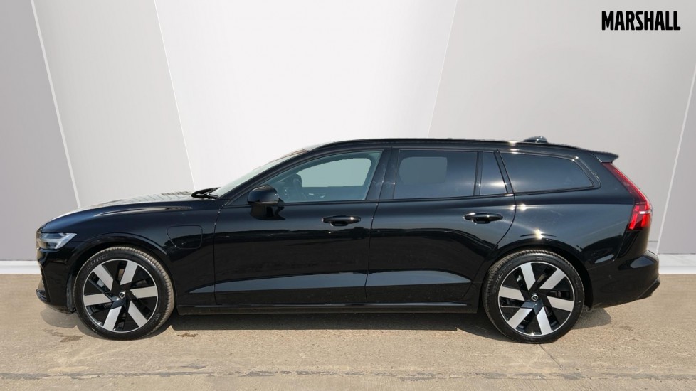 Used Volvo V60 2025 for sale - 76124304: Photo 8