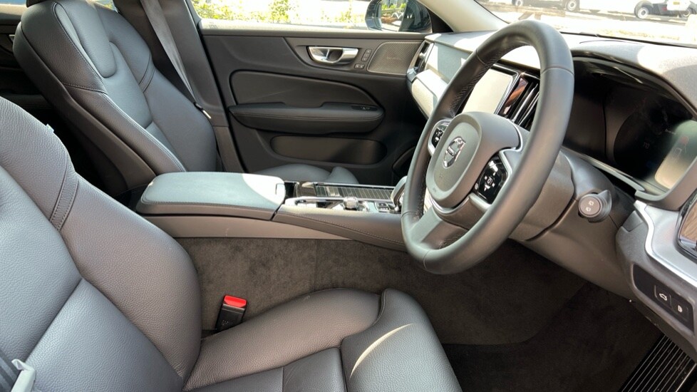 Used Volvo V60 2025 for sale - 76124304: Photo 9
