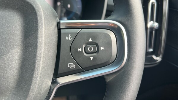 Used Volvo XC40 2025 for sale - 75595802: Photo 19