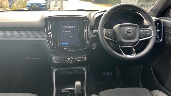 Used Volvo XC40 2025 for sale - 75595802: Photo 21