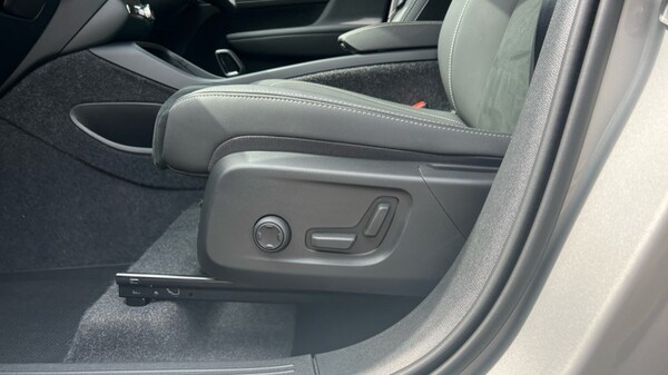 Used Volvo XC40 2025 for sale - 75595802: Photo 32