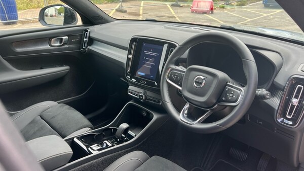 Used Volvo XC40 2025 for sale - 75595802: Photo 5