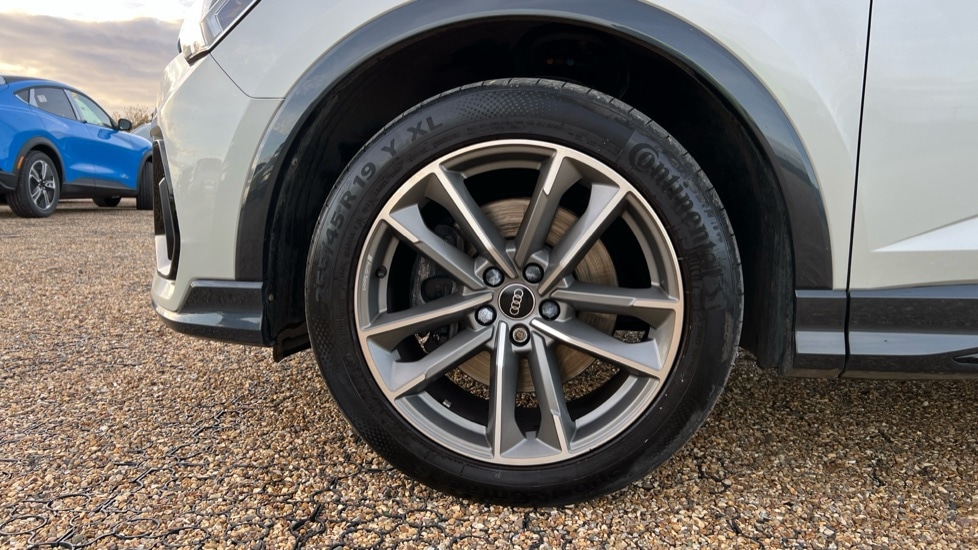 Used Audi Q3 2023 for sale - 76563855: Photo 17