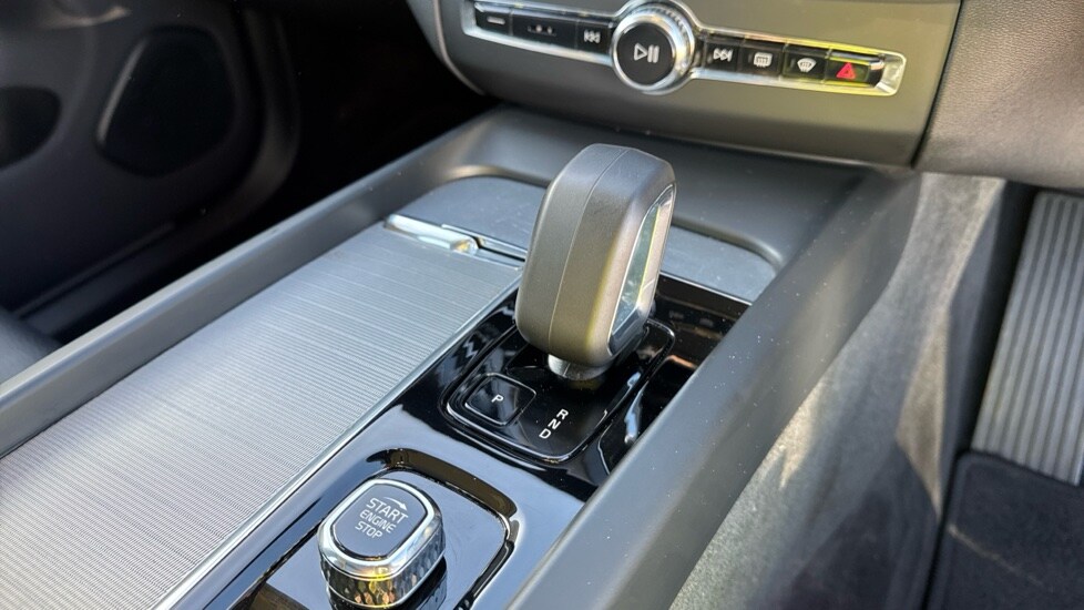 Used Volvo XC60 2023 for sale - 76552340: Photo 14