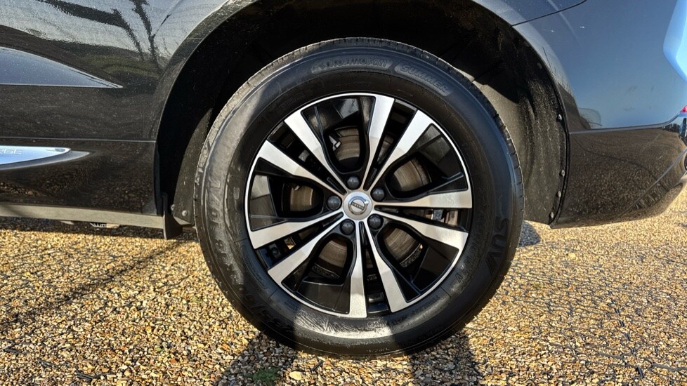 Used Volvo XC60 2023 for sale - 76552340: Photo 16