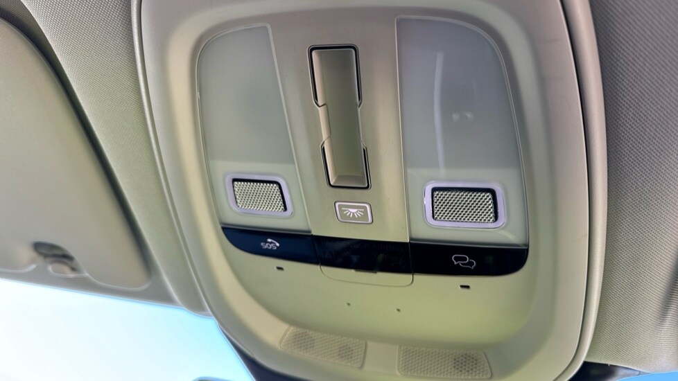 Used Volvo XC60 2023 for sale - 76552340: Photo 28