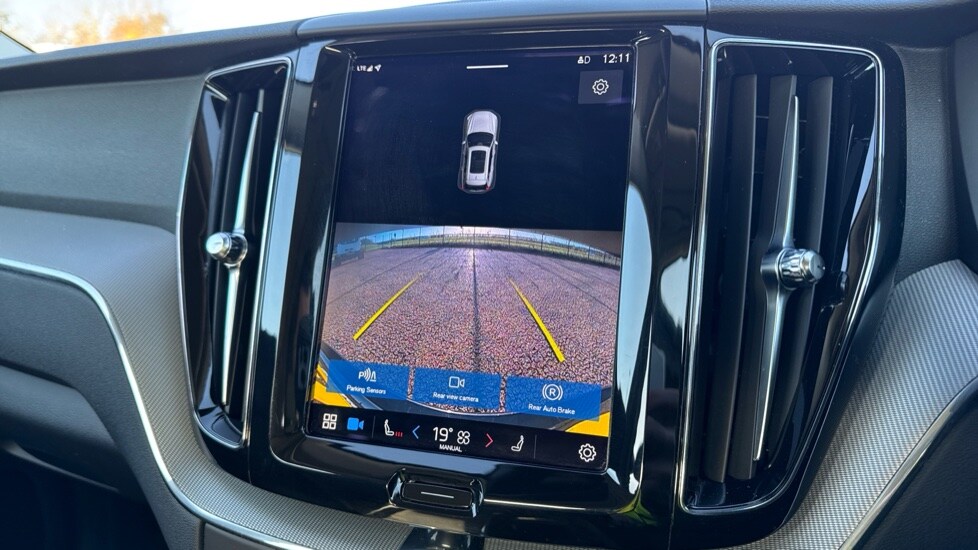 Used Volvo XC60 2023 for sale - 76552340: Photo 37