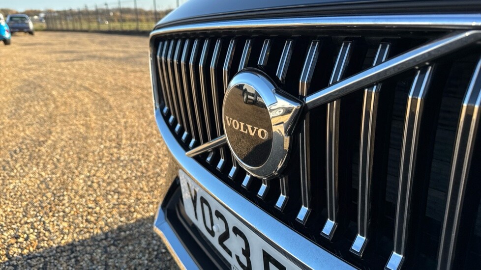 Used Volvo XC60 2023 for sale - 76552340: Photo 46