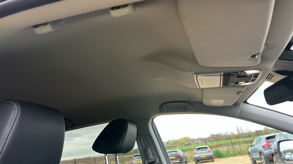 Used Honda CR-V 2019 for sale - 76647821: Photo 31