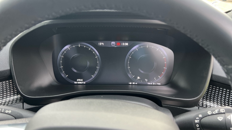 Used Volvo XC40 2021 for sale - 76826716: Photo 11