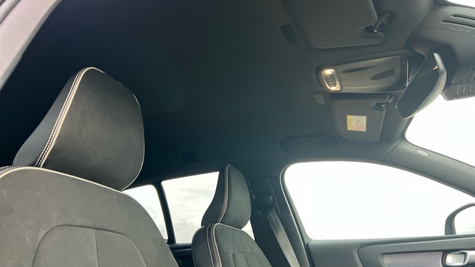 Used Volvo XC40 2021 for sale - 76826716: Photo 44