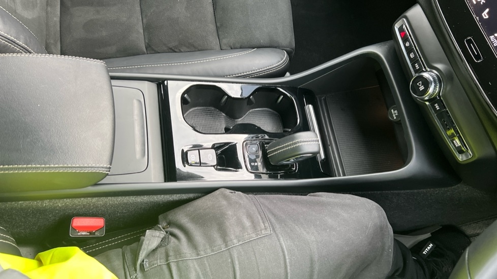 Used Volvo XC40 2021 for sale - 76826716: Photo 48