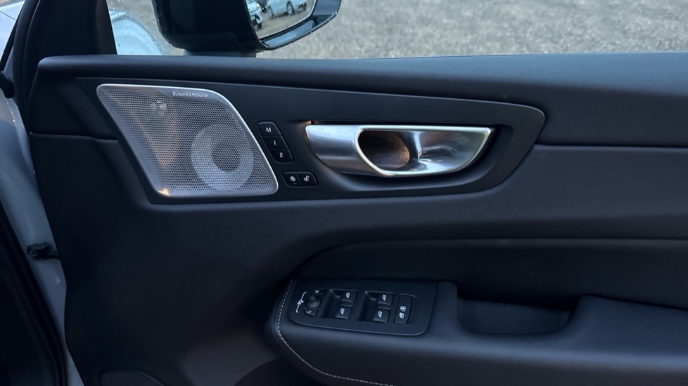 Used Volvo XC60 2025 for sale - 76780142: Photo 15