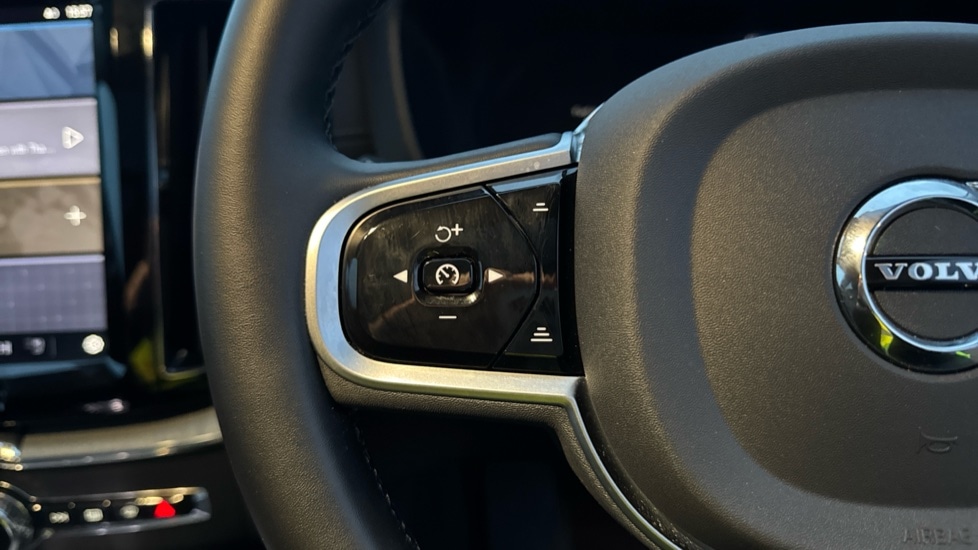 Used Volvo XC60 2025 for sale - 76780142: Photo 19