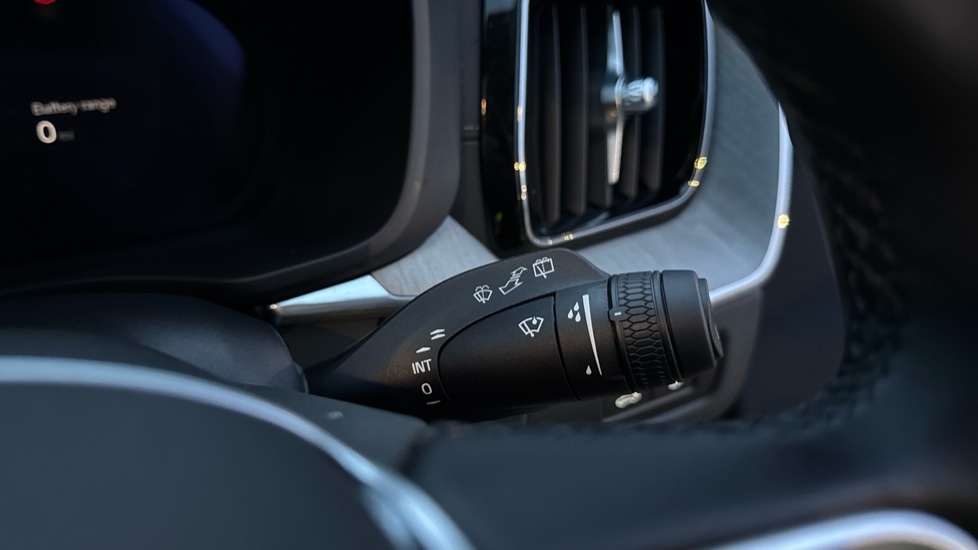 Used Volvo XC60 2025 for sale - 76780142: Photo 30