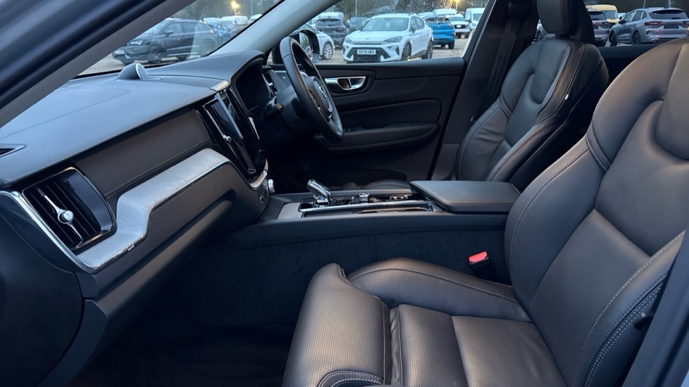 Used Volvo XC60 2025 for sale - 76780142: Photo 38