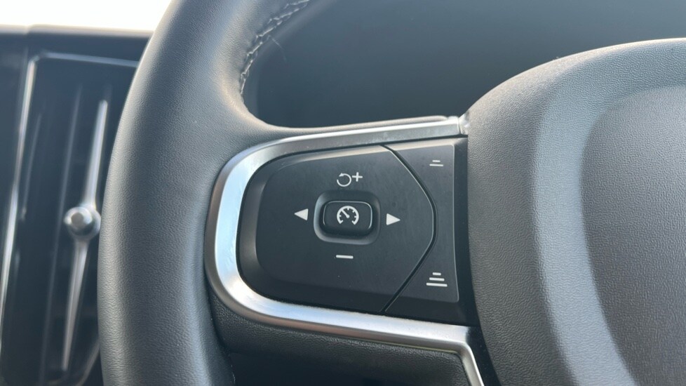 Used Volvo XC60 2024 for sale - 76276252: Photo 18