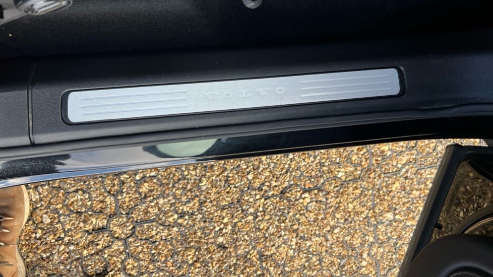 Used Volvo XC60 2024 for sale - 76276252: Photo 43