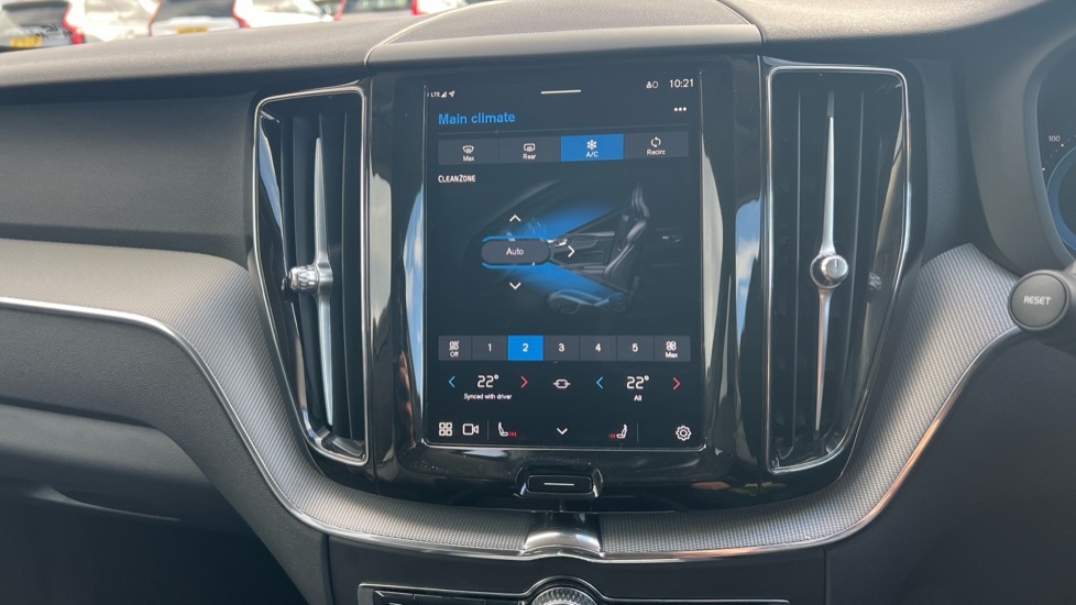 Used Volvo XC60 2024 for sale - 76276252: Photo 47