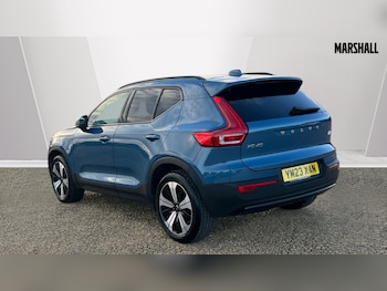 Used Volvo XC40 2023 for sale - 76384461: Photo