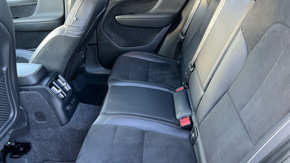 Used Volvo XC40 2021 for sale - 76796207: Photo 10