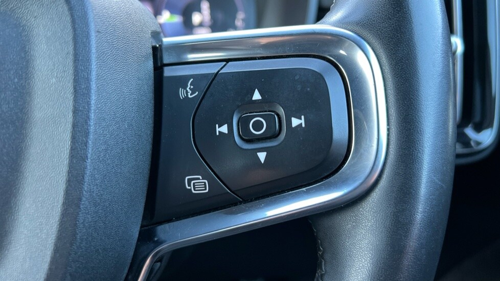 Used Volvo XC40 2021 for sale - 76796207: Photo 19