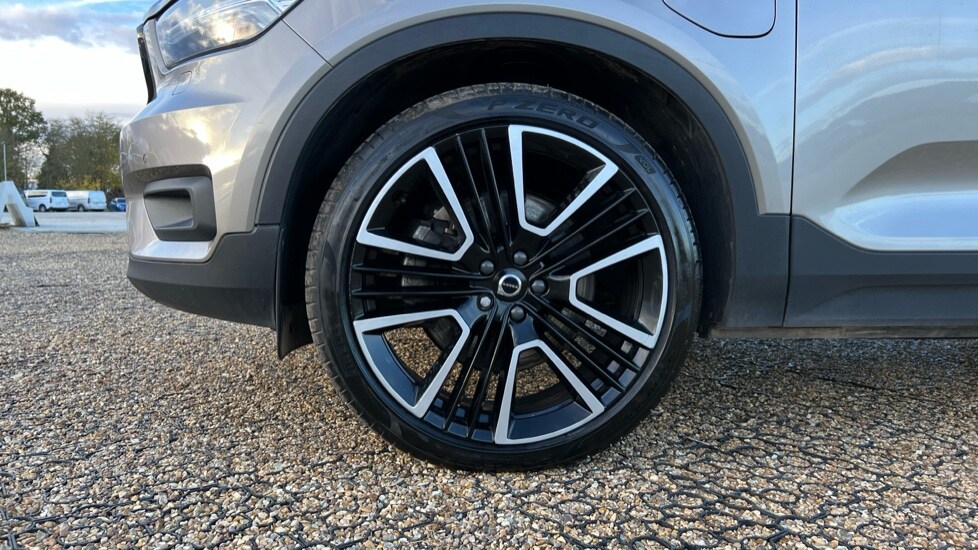 Used Volvo XC40 2021 for sale - 76796207: Photo 25