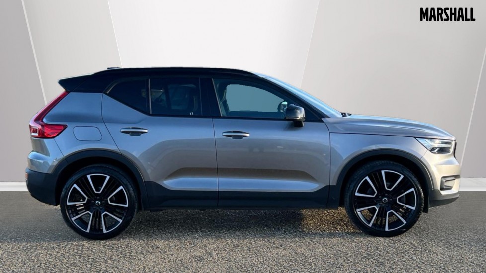 Used Volvo XC40 2021 for sale - 76796207: Photo 3