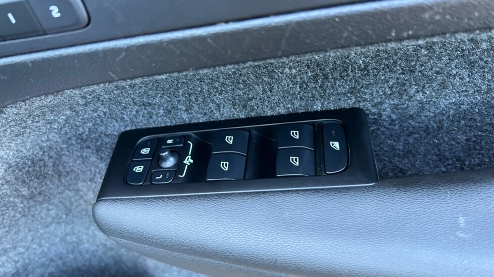 Used Volvo XC40 2021 for sale - 76796207: Photo 33